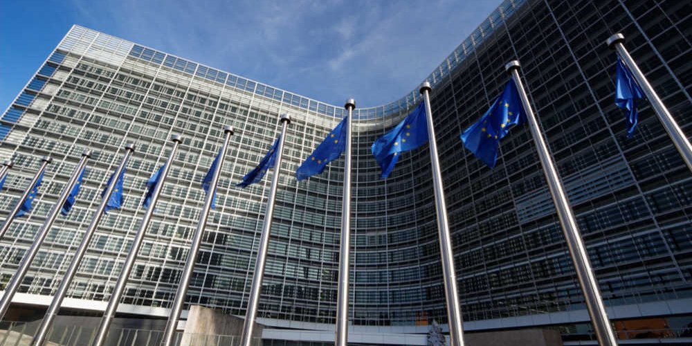 Ευρωπαϊκή Επιτροπή | Έγκριση ελληνικού προγράμματος 130 εκ. ευρώ για τη στήριξη πληττόμενων ΜμΕ