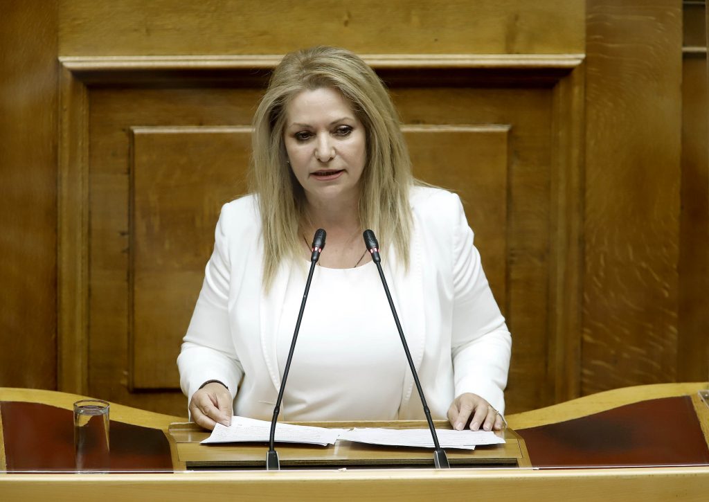 Μάνη: "Οι Έλληνες μπορούμε να τα καταφέρουμε!"