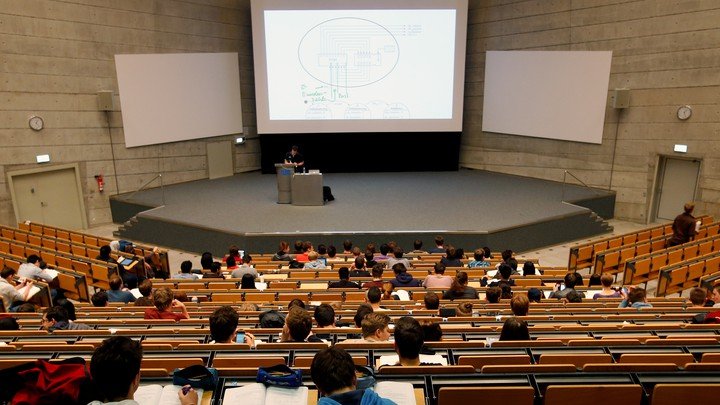 Lecture Capture | Μια πρόταση ενίσχυσης της φυσικής διδασκαλίας