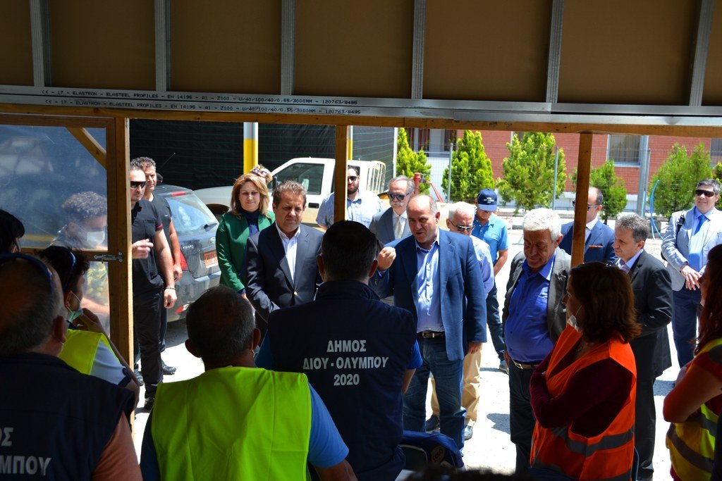 Δίου Ολύμπου | Επίσκεψη Πασχάλη στο αμαξοστάσιο