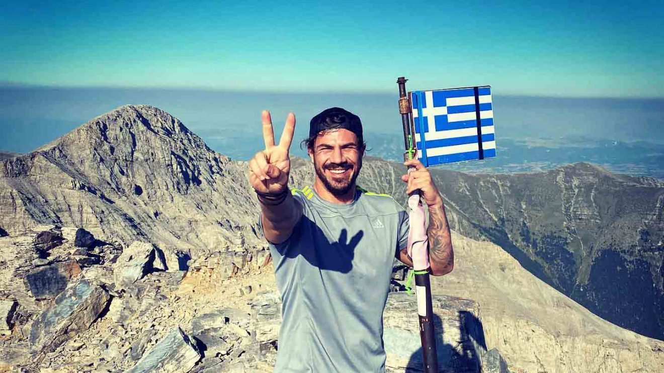 Ο Άκης Πετρετζίκης επιλέγει Όλυμπο για τις διακοπές του