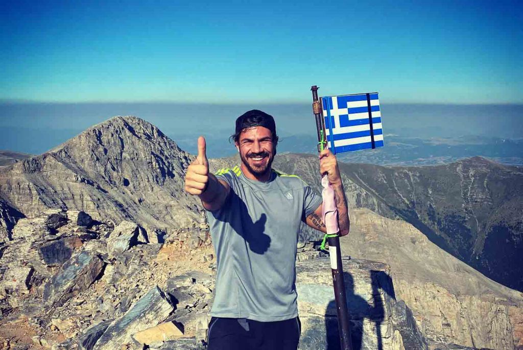 Ο Άκης Πετρετζίκης επιλέγει Όλυμπο για τις διακοπές του