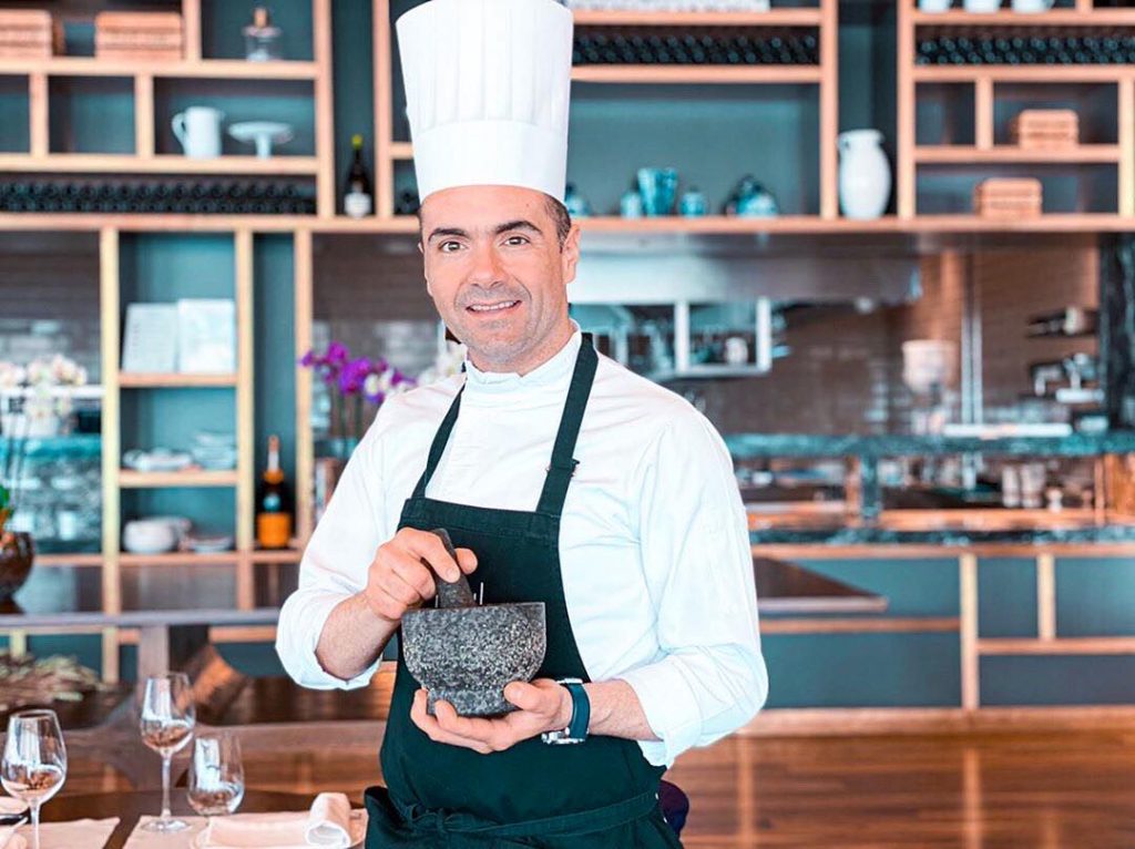 Σπαγγέτι με καλαμάρι Πλαταμώνα ,τσίλι & σκόρδο