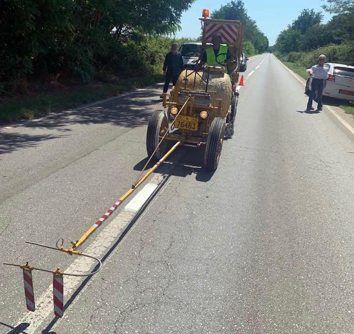 Εργασίες διαγράμμισης στην 5η επαρχιακή οδό από την Περιφερειακή Ενότητα Πιερίας