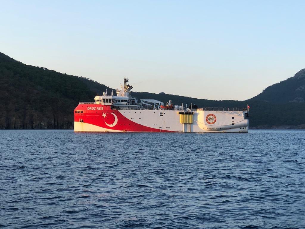 Oruc Reis | Στο σημείο των ερευνών συνοδεία πολεμικών πλοίων - Συνεδριάζει το ΚΥΣΕΑ στις 12