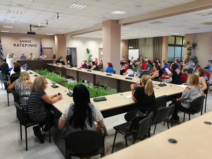 Δήμος Κατερίνης | Στα σχολεία οι καθαρίστριες