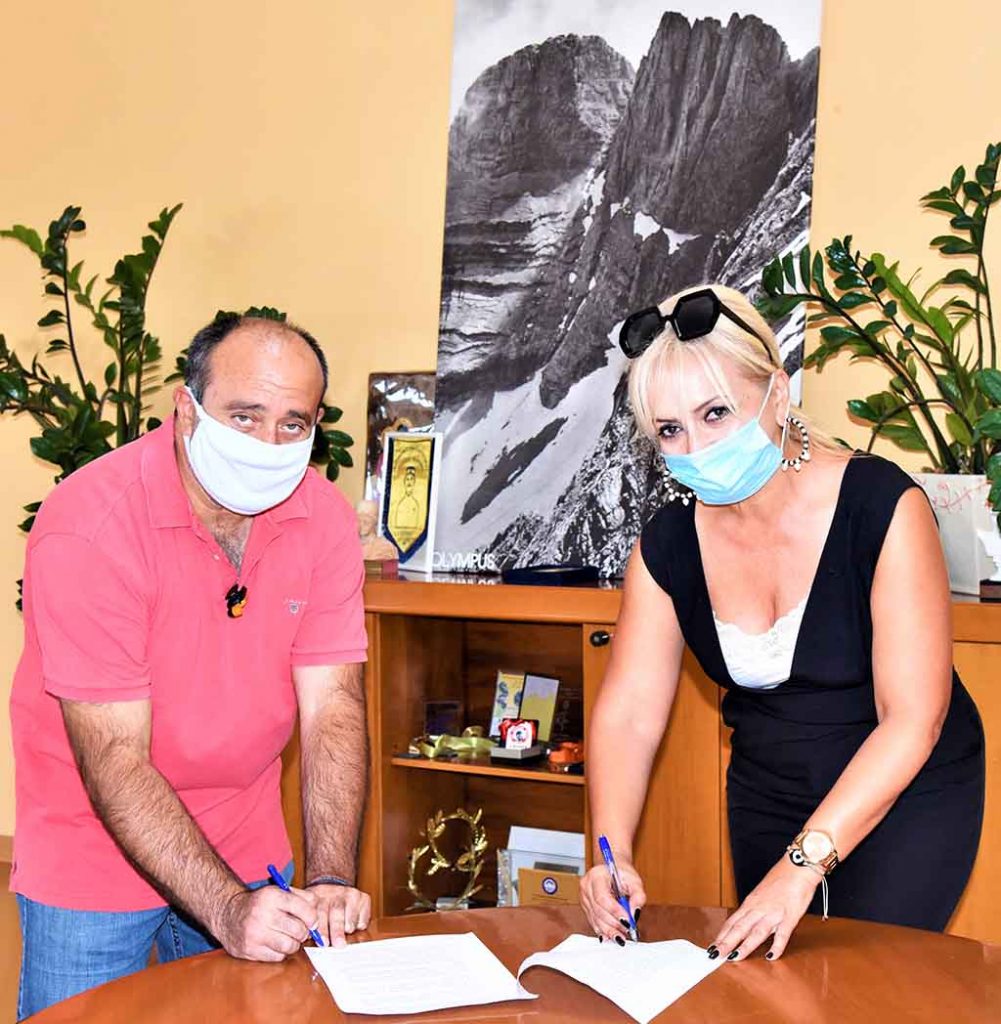 Υπογραφή σύμβασης αποχιονισμού από την Μαυρίδου