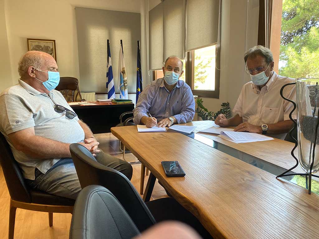 Υπογράφηκε η σύμβαση κατασκευής του έργου "Αποκατάστασης βλαβών των οδικών δικτύων της ΔΕ Δίου" προϋπολογισμού 510.000€