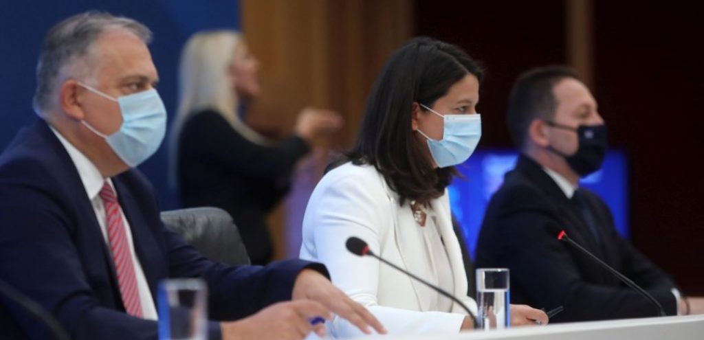 Στις 14 Σεπτεμβρίου η επιστροφή στα θρανία