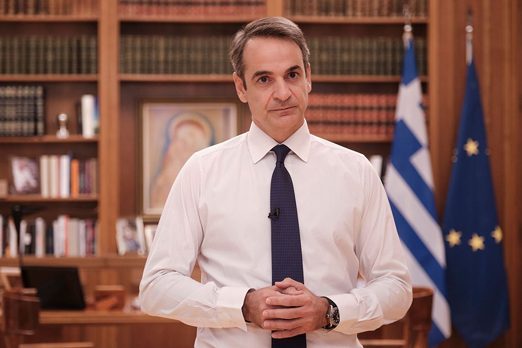 Μητσοτάκης: "Υποχρεωτικός εμβολιασμός εργαζομένων σε κέντρα φροντίδας ηλικιωμένων & υγειονομικούς"
