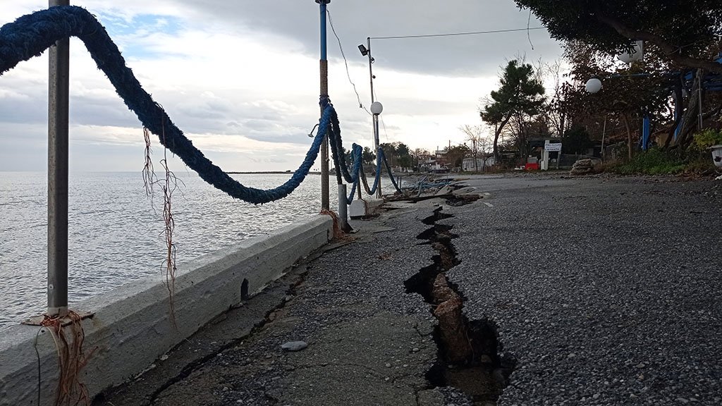 Πλάκα Λιτοχώρου | Η κακοκαιρία έφερε και πάλι στην επιφάνεια τα χρόνια και μεγάλα προβλήματα της περιοχής