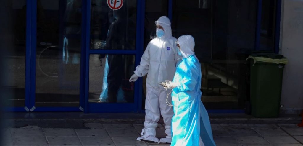 Θεσσαλονίκη | Λίγες κενές κλίνες ΜΕΘ στα νοσοκομεία - Μειώνεται η προσέλευση ασθενών με covid-19