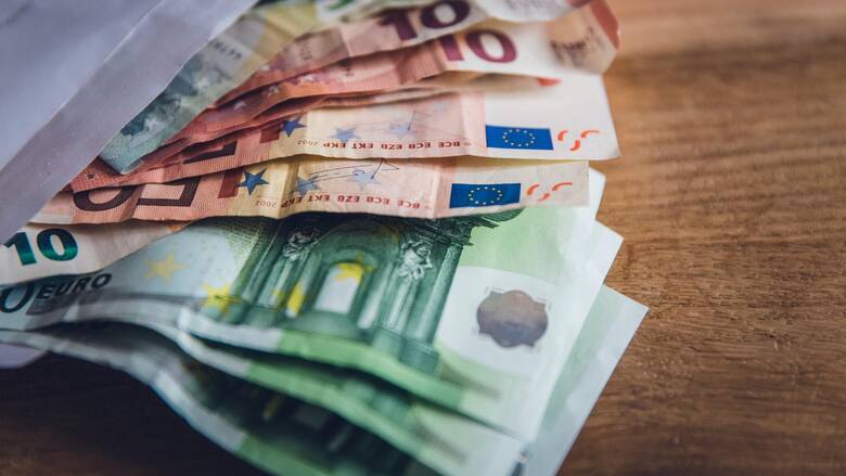 Τη Δευτέρα (7/6) η καταβολή της αποζημίωσης για τις αναστολές συμβάσεων εργασίας τον Μάιο