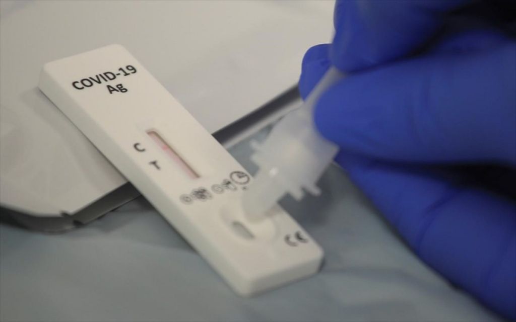 Self test COVID | Φαρμακοποιοί Πιερίας: Σε κίνδυνο οι φαρμακοποιοί από τη διανομή - Καμία διενέργεια test εντός φαρμακείων
