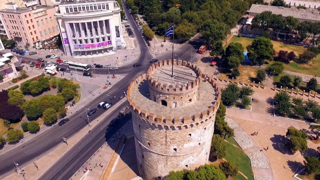 Θεσσαλονίκη | Λευκός Πύργος και Δημαρχείο “συντονίζονται” απόψε στην “Ώρα της Γης”