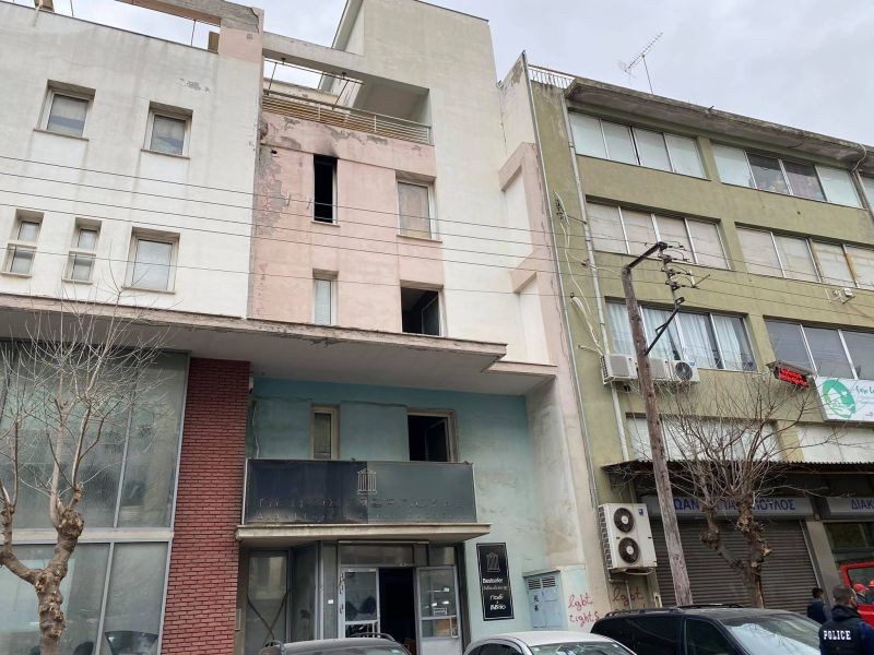 Θεσσαλονίκη - ΤΡΑΓΩΔΙΑ | 3 νεκροί από πυρκαγιά σε εγκαταλελειμμένο κτήριο