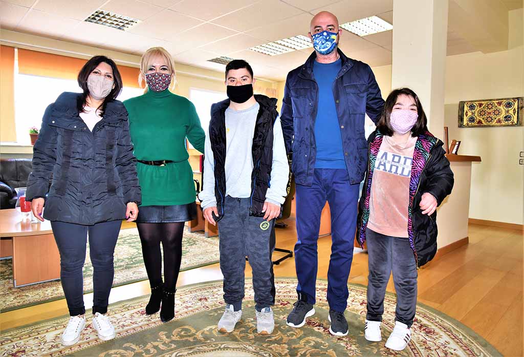 Επίσκεψη μαθητών του Εργαστηρίου Ειδικής Επαγγελματικής Εκπαίδευσης και Κατάρτισης στην Αντιπεριφερειάρχη Πιερίας