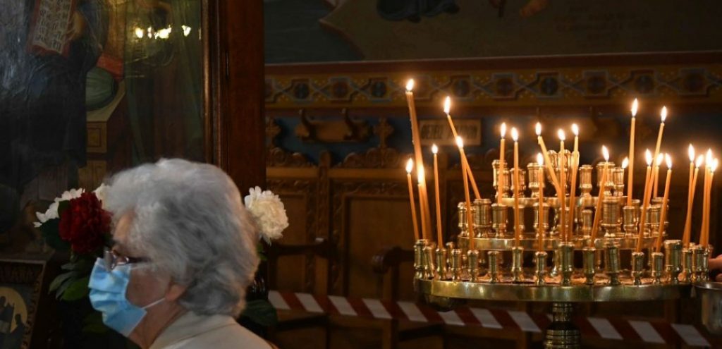 Πάσχα | Χωρίς μετακινήσεις εκτός νομού - Ανοικτές οι εκκλησίες με self-test