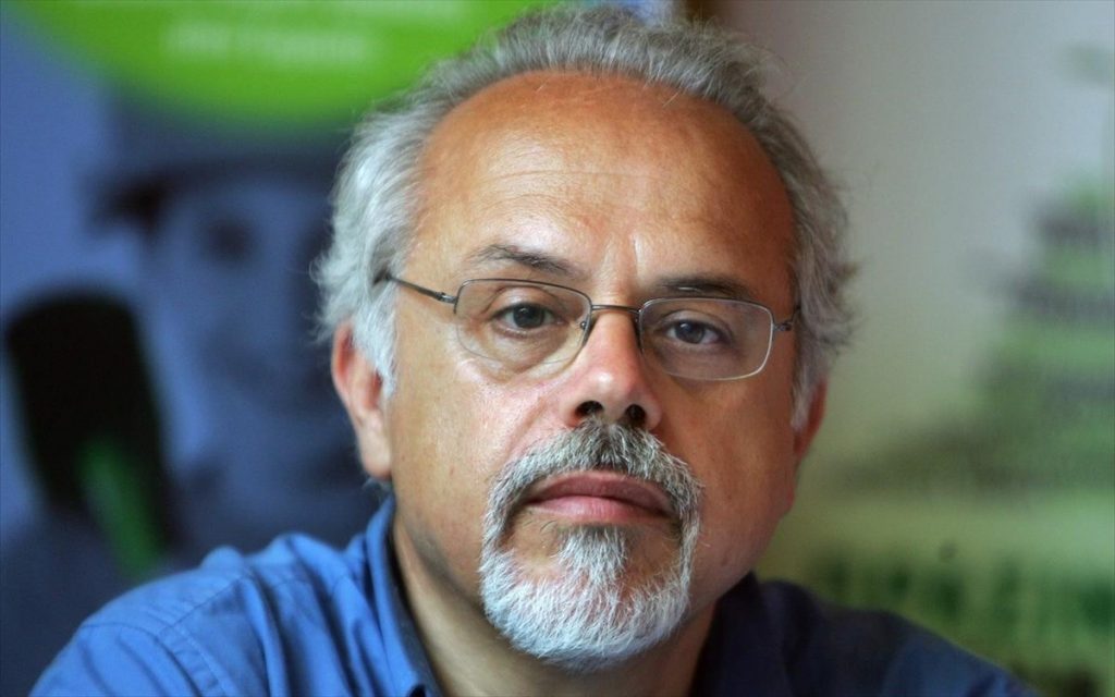 Διασωληνωμένος με κορωνοϊό ο Μιχάλης Τρεμόπουλος