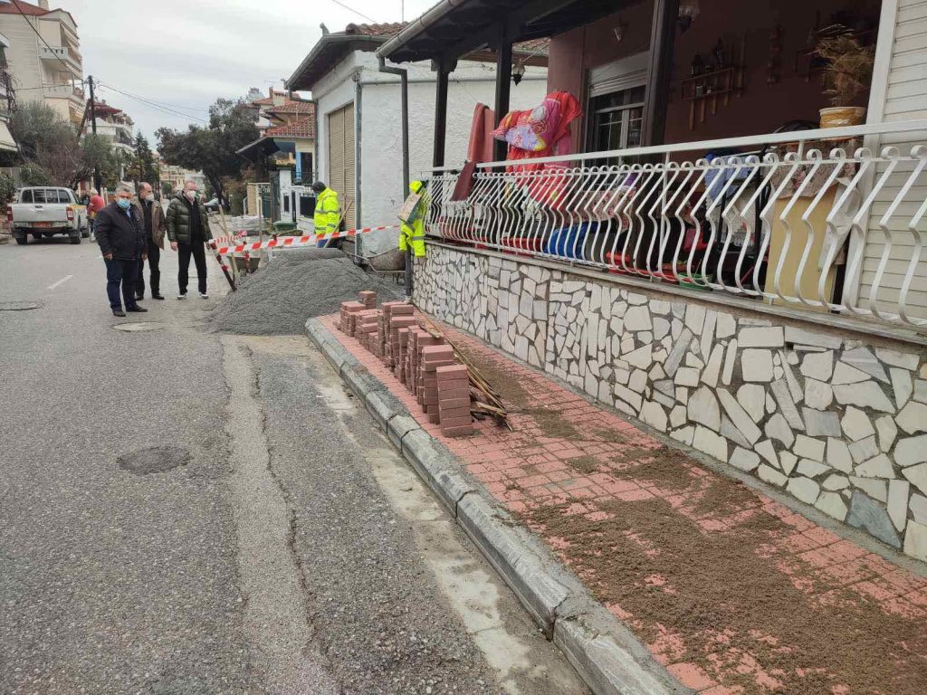 Δήμος Κατερίνης | Αναπλάσεις πεζοδρομίων στην οδό Φιλώτα