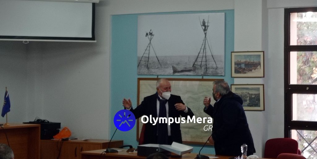 Δίου-Ολύμπου | Στον Χονδρόπουλο "έτυχε" το φλουρί - Με όλα τα προβλεπόμενα υγειονομικά πρωτόκολλα η συνεδρίαση