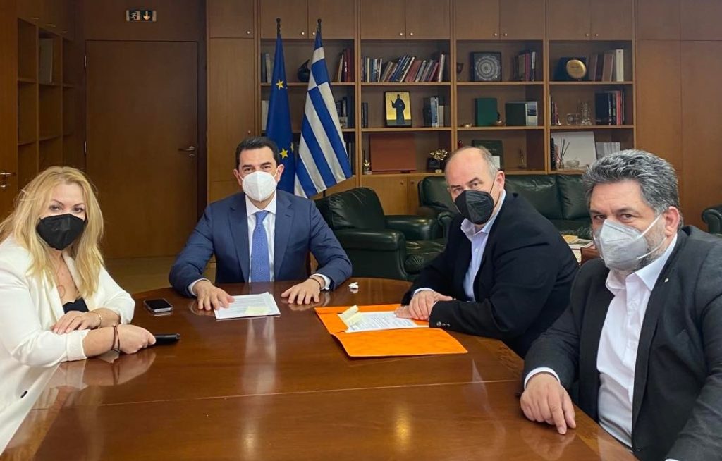 Δίου-Ολύμπου | Συνάντηση του υπουργού Περιβάλλοντος και Ενέργειας Κ. Σκρέκα με τον δήμαρχο Β. Γερολιόλιο και τη βουλευτή Πιερίας Άννα Μάνη