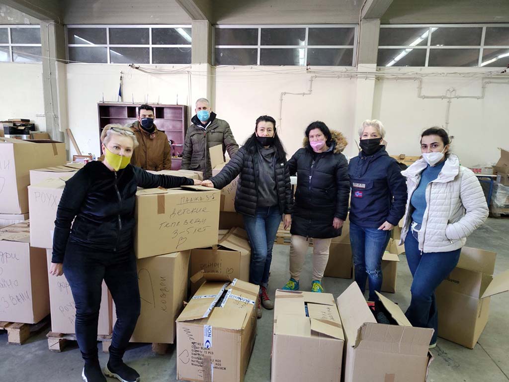 Δήμος Κατερίνης | Ξεκίνησε και συνεχίζεται με μεγάλη ανταπόκριση η συγκέντρωση ανθρωπιστικής βοήθειας για την Ουκρανία
