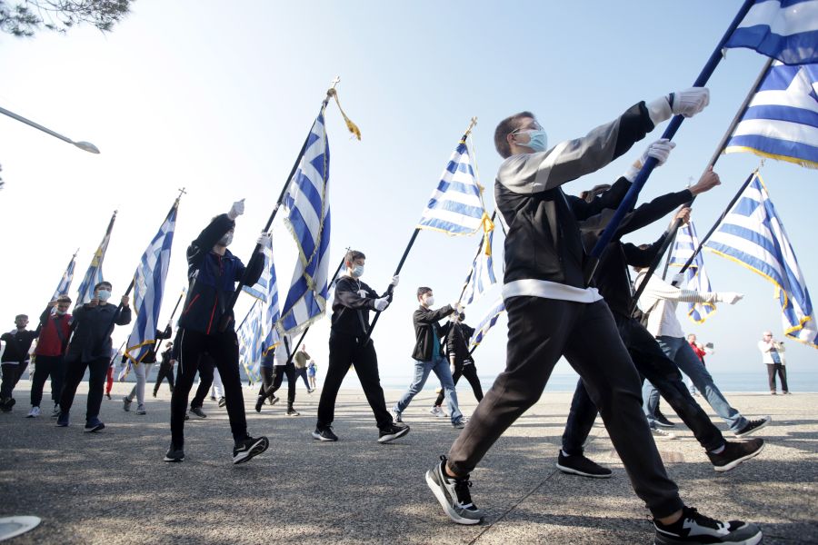 Παρέλαση με χρήση μάσκας για τον εορτασμό της 25ης Μαρτίου