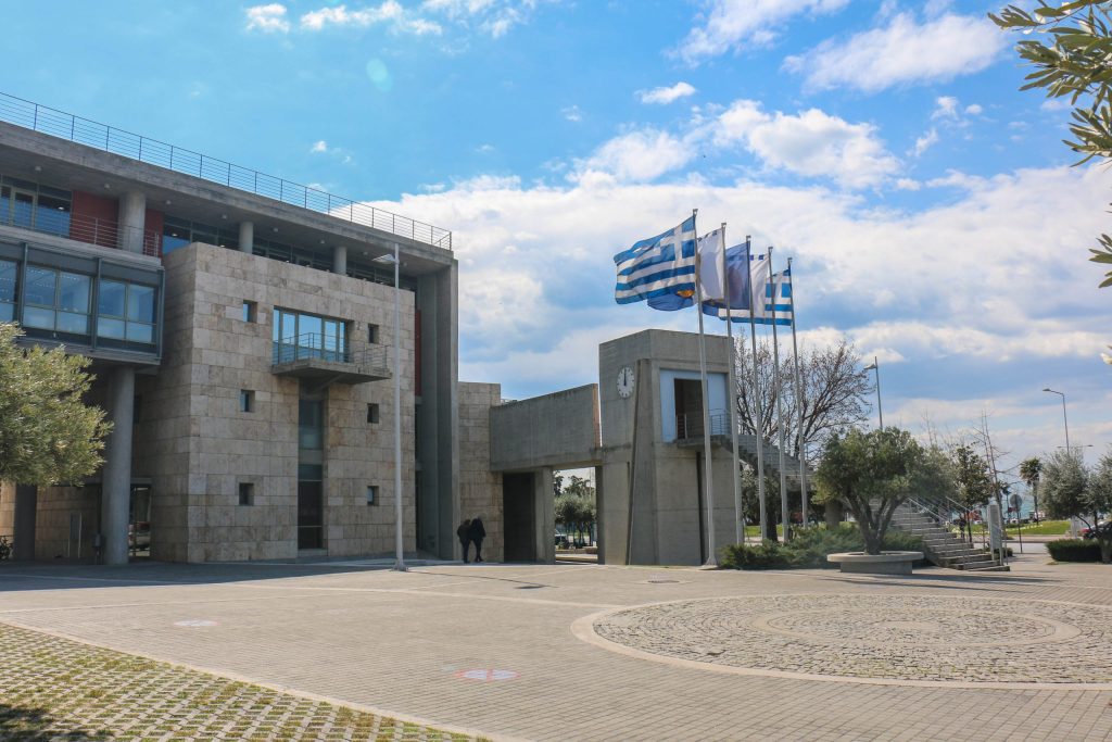 Θεσσαλονίκη | Σύλληψη αντιδημάρχου του δήμου Θεσσαλονίκης για “φακελάκι”