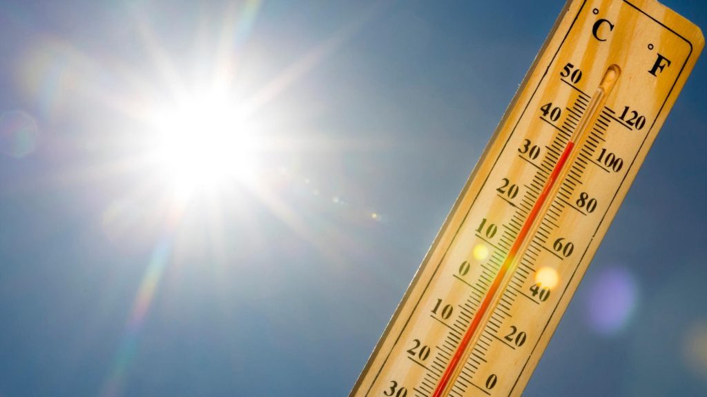 Τριήμερο καύσωνα με 40άρια από αύριο - Έκτακτο δελτίο εξέδωσε η ΕΜΥ