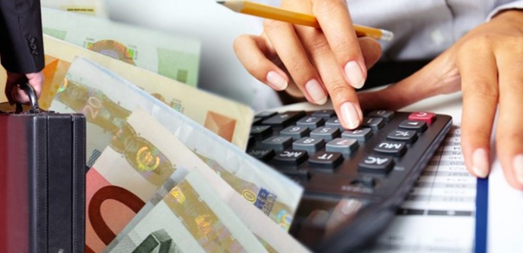 Φορολογικές υποχρεώσεις | Τι πρέπει να πληρώσουμε έως το τέλος του μήνα