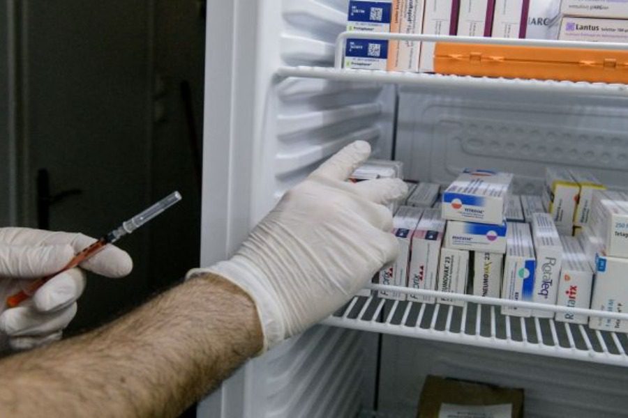 Ποιοι πρέπει να εμβολιαστούν πρώτοι με το αντιγριπικό εμβόλιο